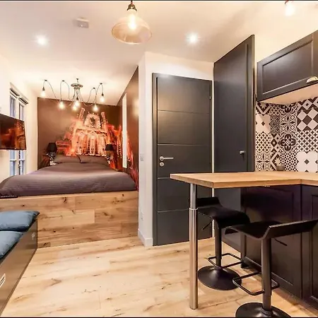 Cathedrale Apartment *